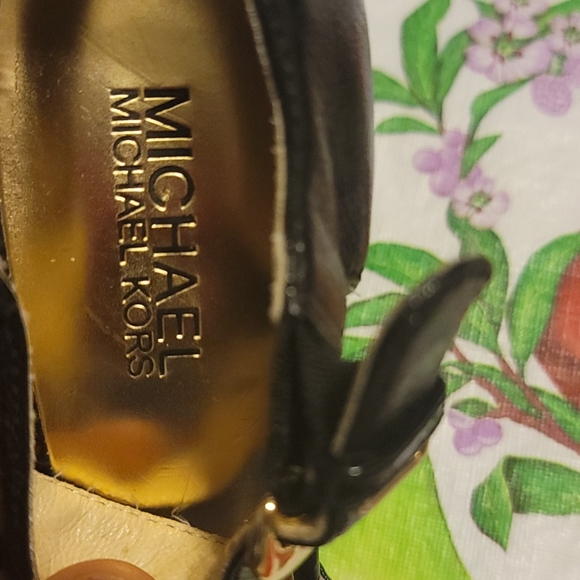 Micheal kor Black Shoes - Picture 3 of 7